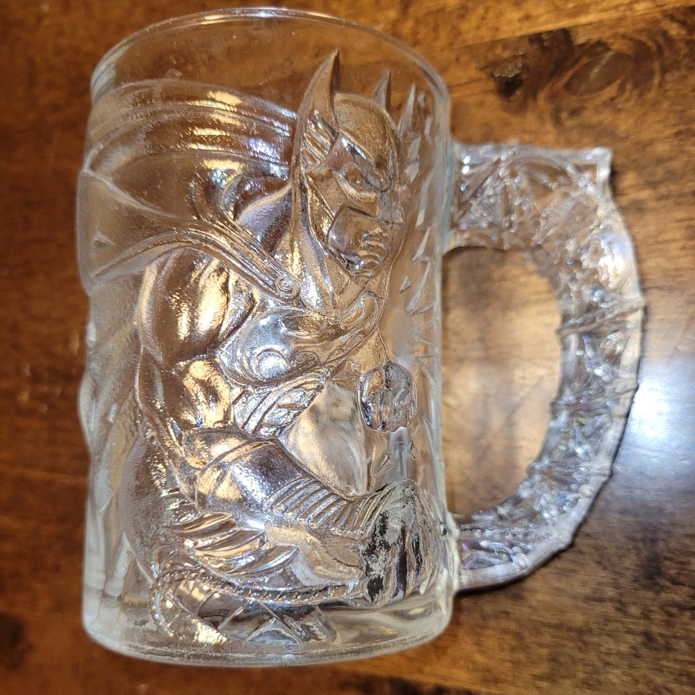1995 Batman Forever McDonalds Glass Coffee Mug.